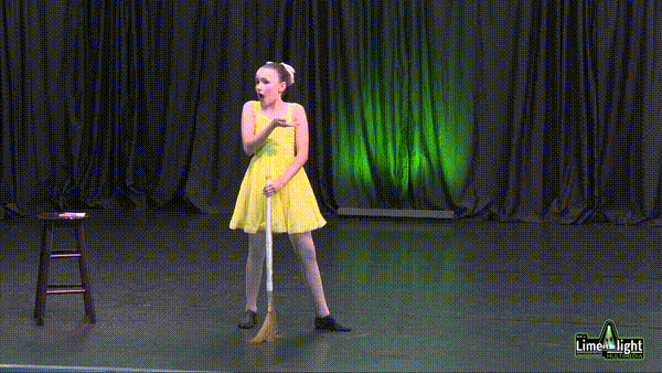 dancers_connect_25 Section 58 9 Years Song and Dance SOLO