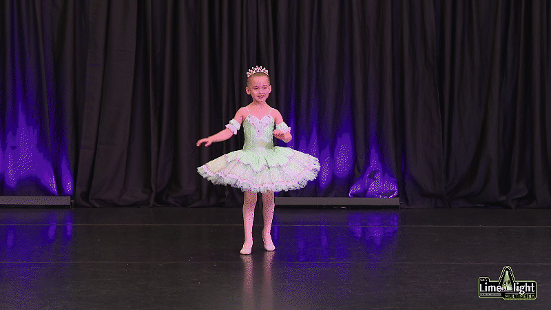 dc26 Section 12 6-7 Years Classical Ballet SOLO