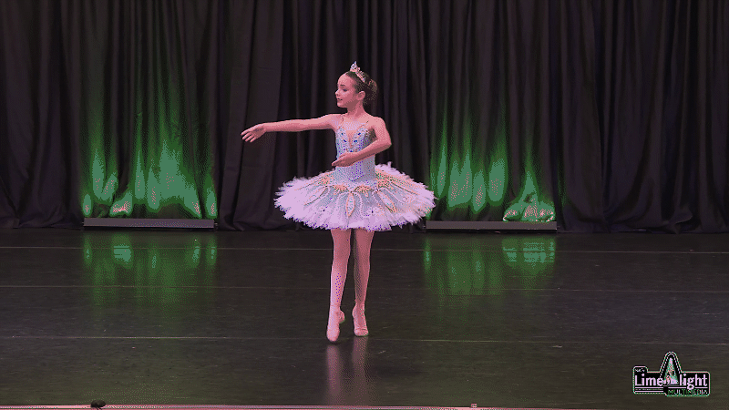 dc26 Section 42 8 Years Classical Ballet SOLO