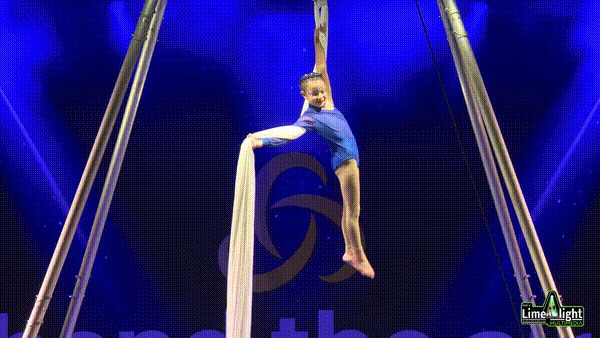 bta-syd-26 Section 1 7–9 YEARS Silks SOLO