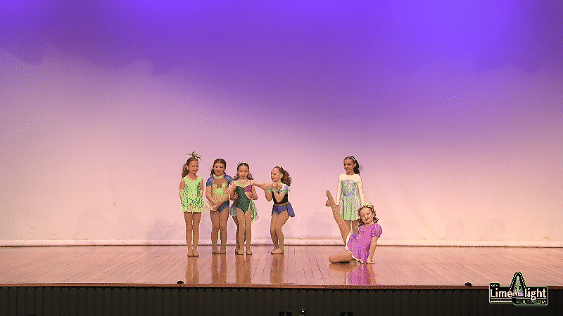 lddf 26 Section 222 8 Years & Under Novelty Or Acrobatic GROUP