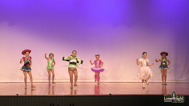lddf 26 Section 222 8 Years & Under Novelty Or Acrobatic GROUP
