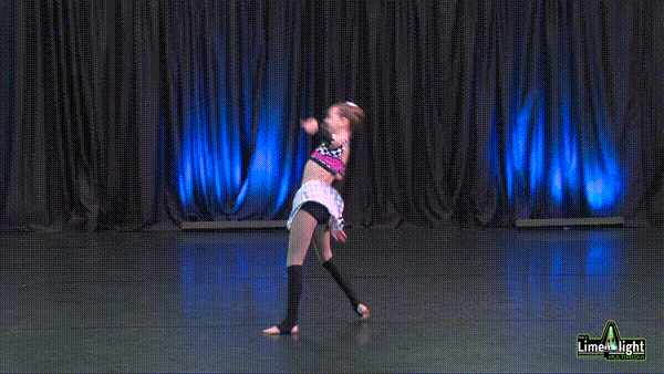 dancers_connect_25 Section 50 9 and 10 Years Acrobatics SOLO